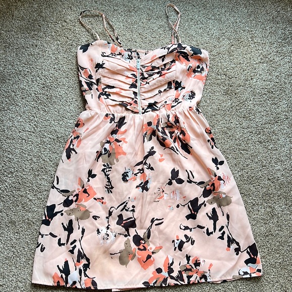Guess Dresses & Skirts - GUESS!
